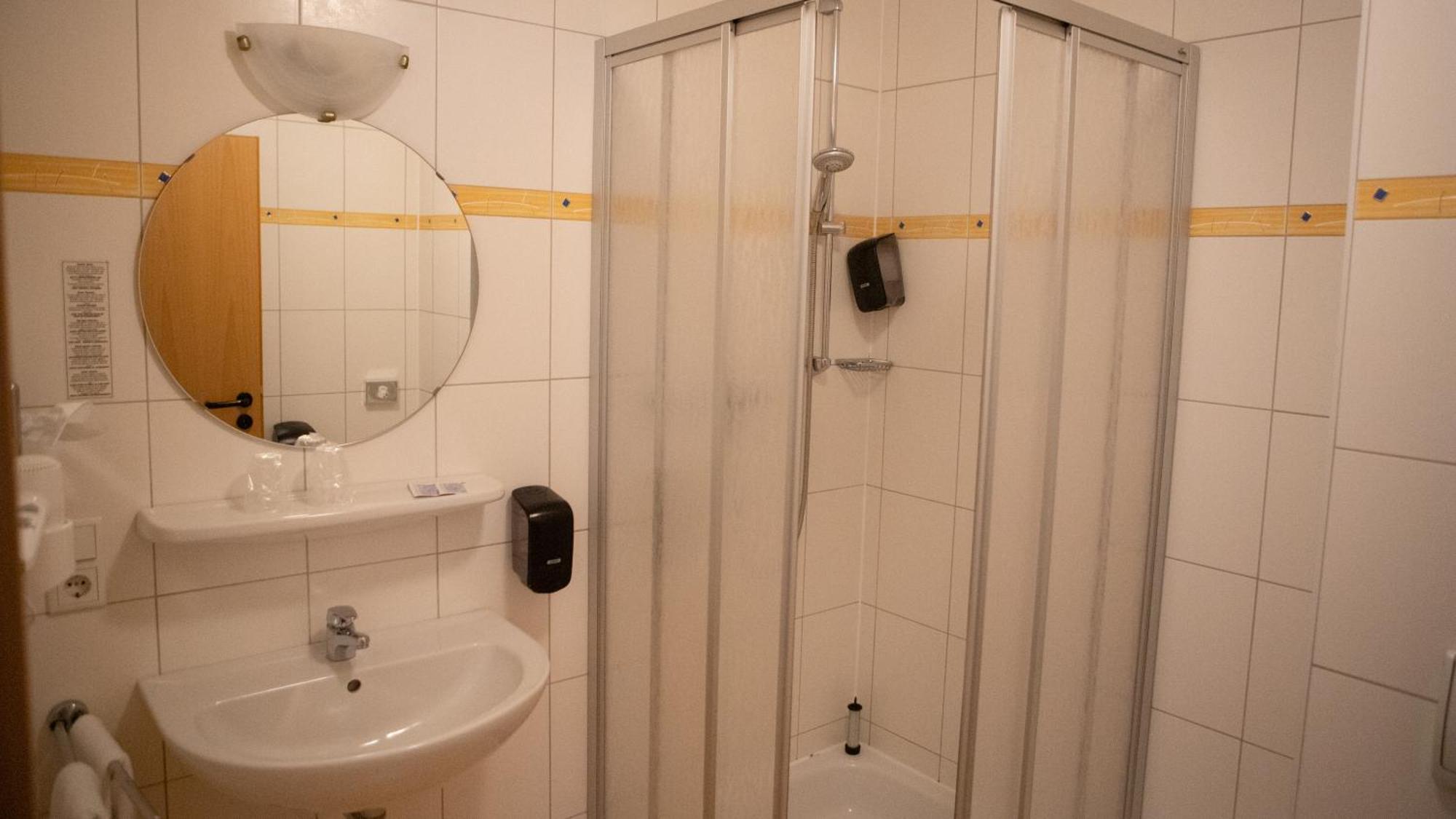 Hof Zum Hotel 2*